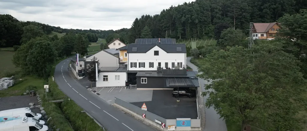 Drohnenaufnahme des Zotter Fleisch Gebäudes